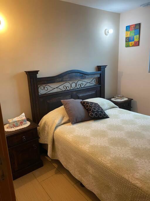 2 Rooms, 1 King Size Bed, 64" Smart Hdtv Guatemala City Exterior photo